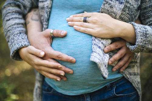 日喀则地代孕生子可靠吗_女性朋友存在子宫后位是否会影响到福州助孕试管婴
